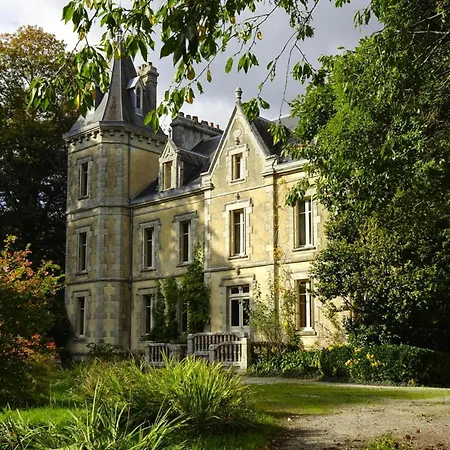 Semi-detached House In The Castle Park,